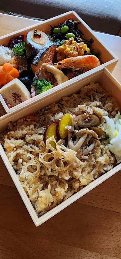 二段の特別なお弁当